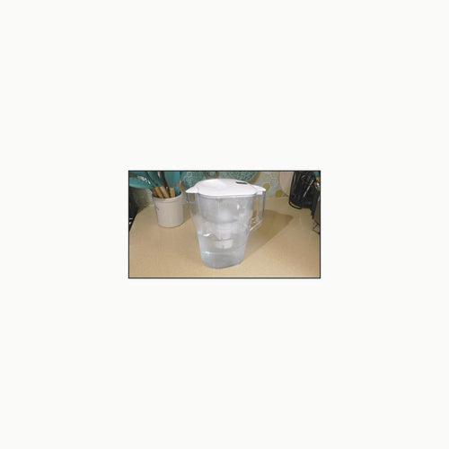 Amazon Basics Jarra de filtrado de agua \(2,3 L\) - Negro
