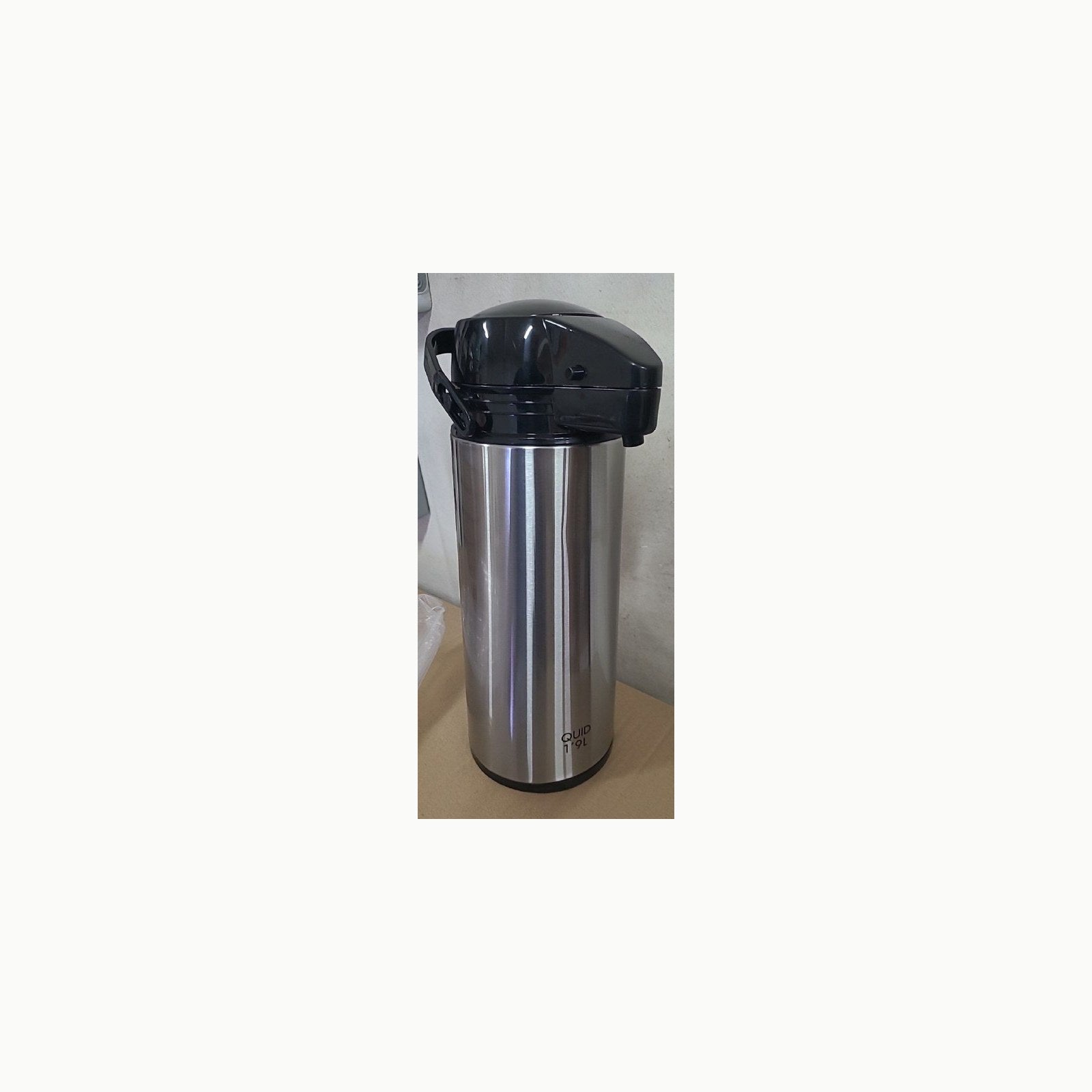 Marca y modelo no Termo inox con asa y válvula para bebidas